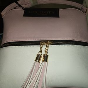 Deluxity Los Angeles crossbody bag